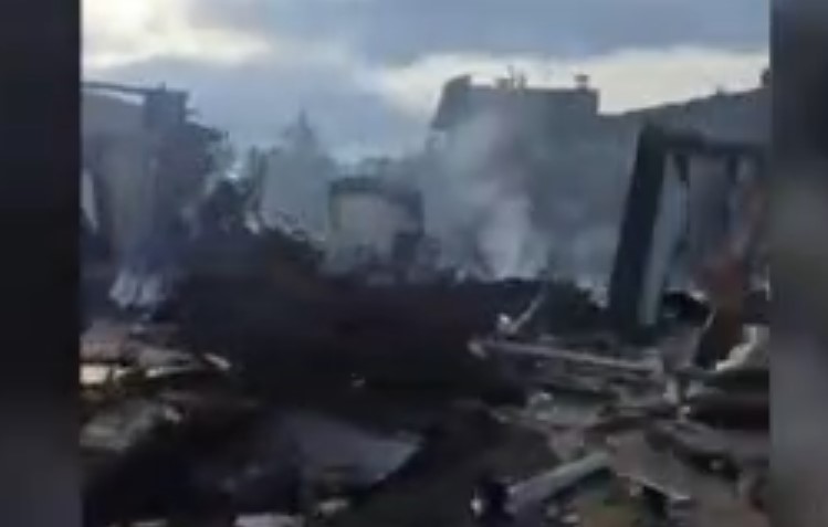 Росіяни масовано атакували авіабомбами ринок та будинок у Дніпропетровській області: 9 поранених Росіяни масовано атакували авіабомбами ринок та будинок у Дніпропетровській області: 9 поранених
